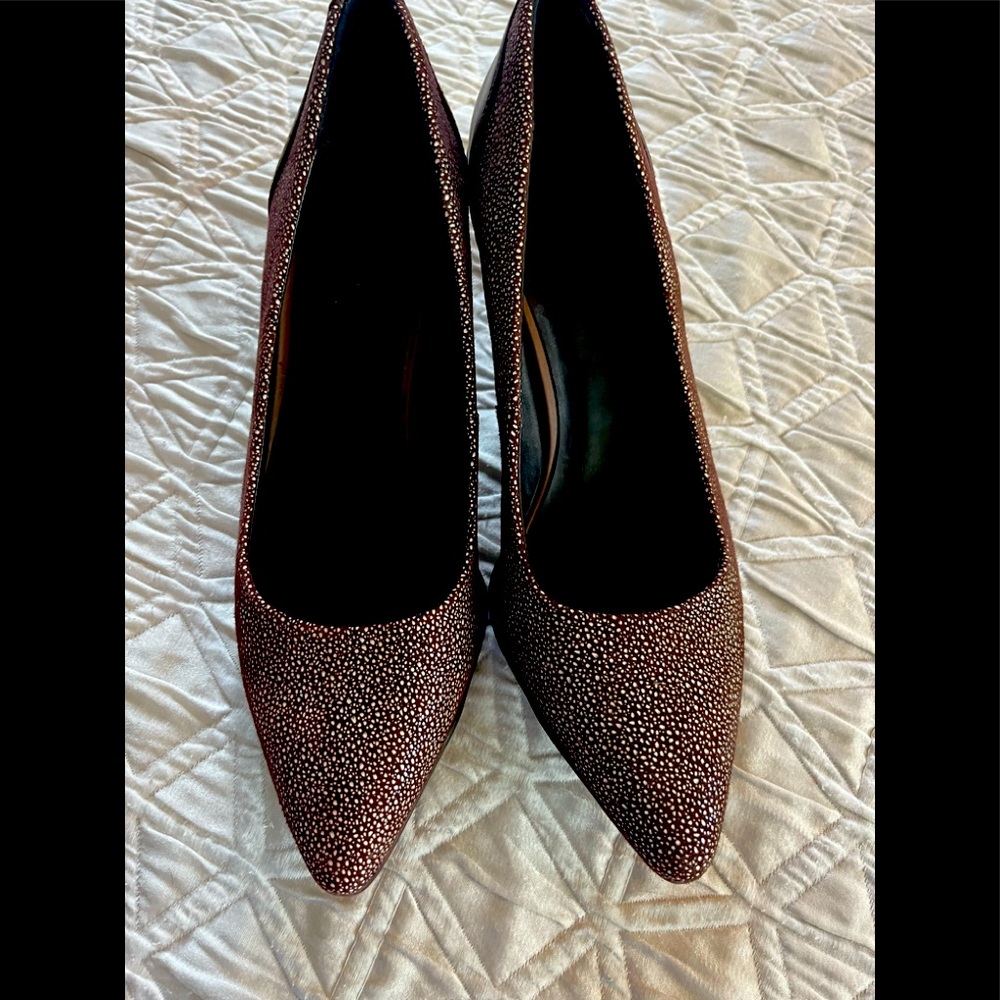 LOGO Blair Heels -Size 8